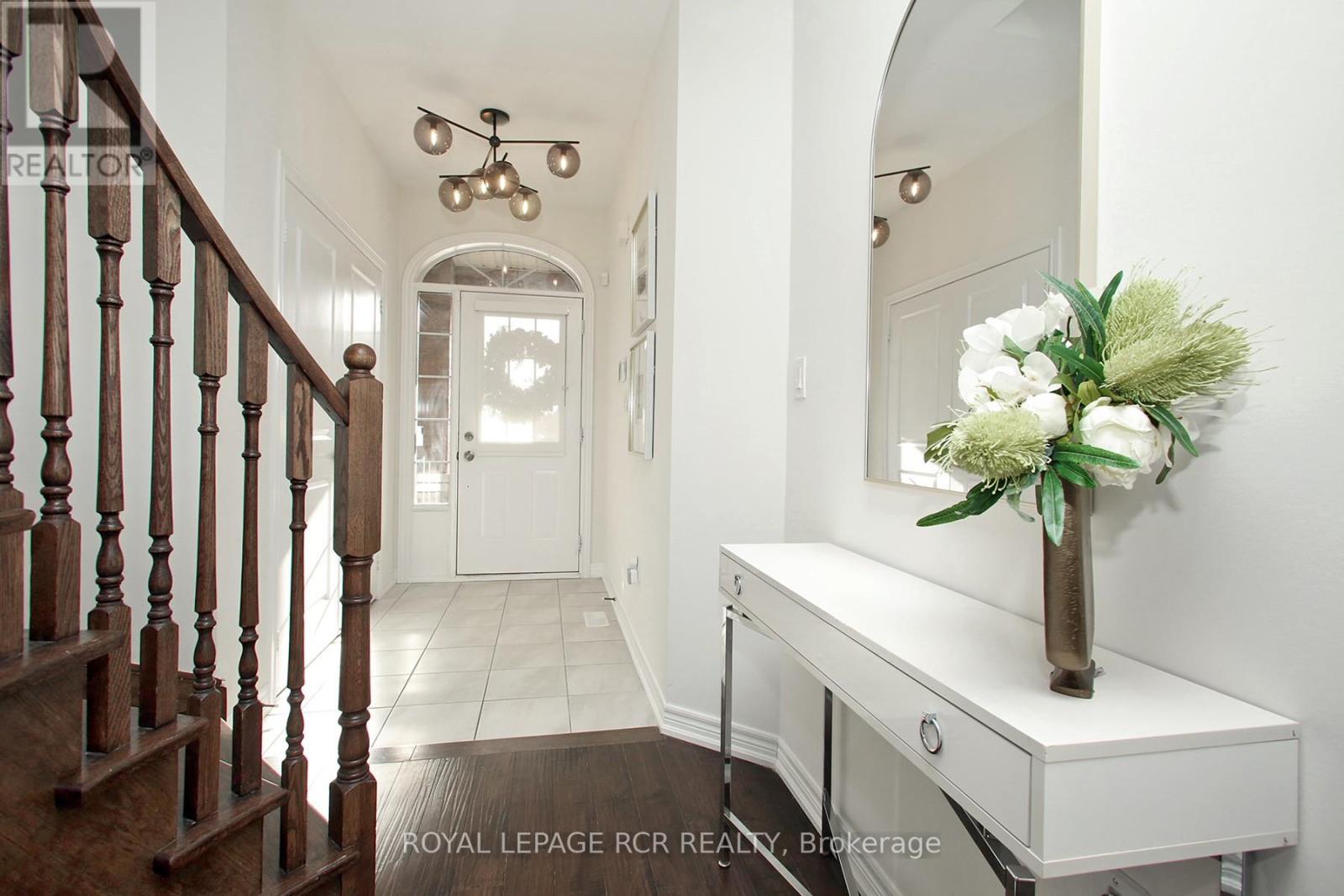 16 True Blue Crescent, Caledon, Ontario  L7E 4K6 - Photo 3 - W12827218