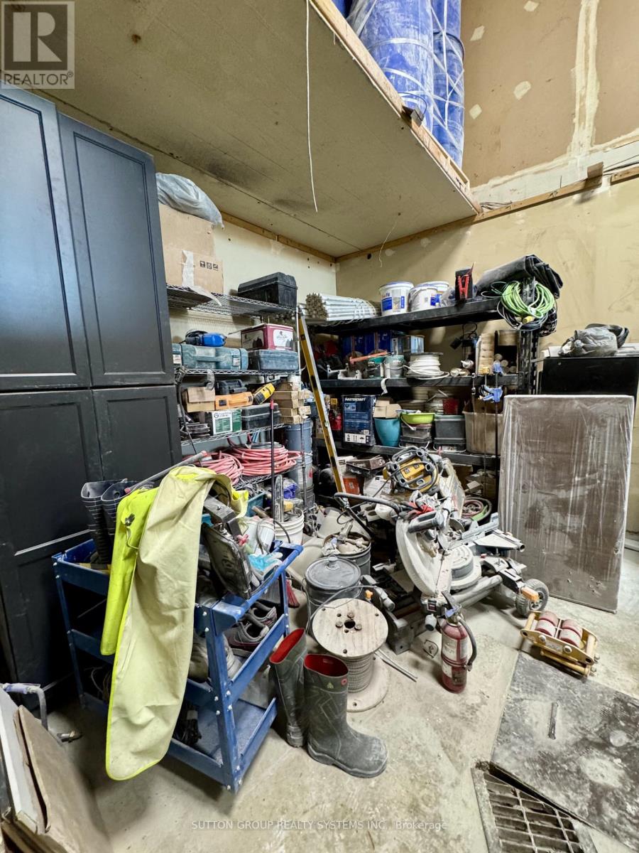 Unit 8 - 1635 Sismet Road, Mississauga, Ontario  L4W 1W5 - Photo 17 - W12827222