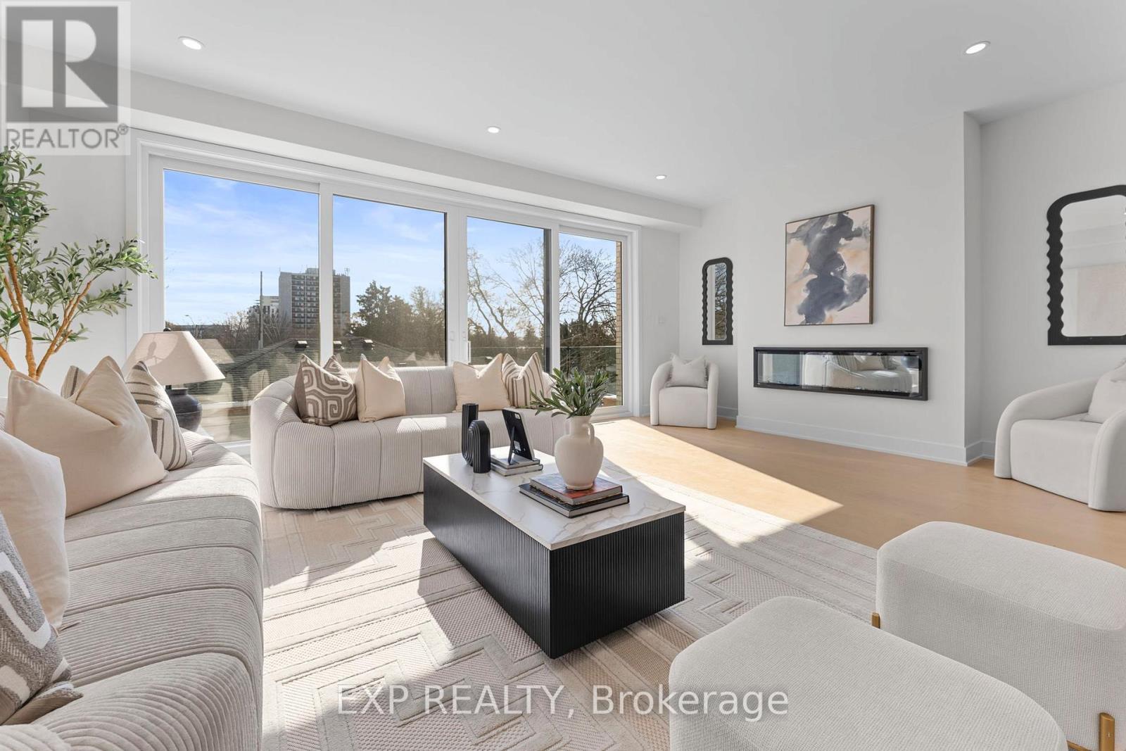 124 Dunbar Road, Mississauga, Ontario  L5B 1G7 - Photo 16 - W12827234