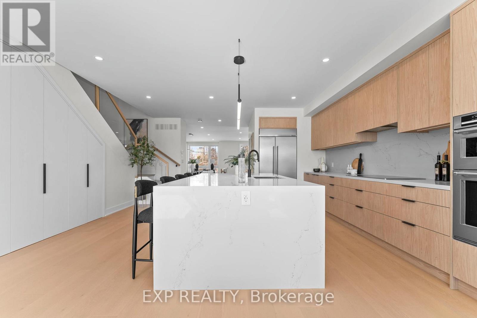 124 Dunbar Road, Mississauga, Ontario  L5B 1G7 - Photo 18 - W12827234