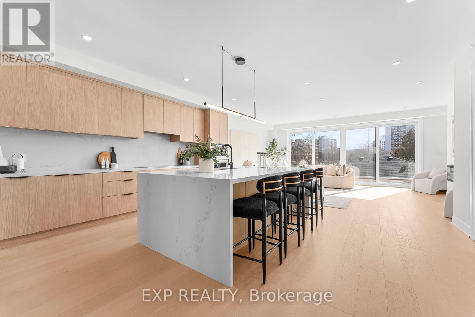 124 Dunbar Road, Mississauga, Ontario  L5B 1G7 - Photo 21 - W12827234