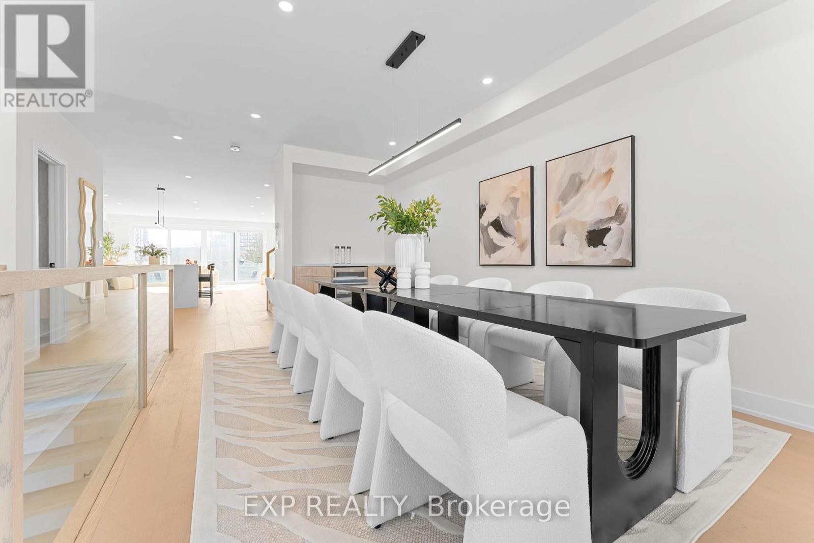 124 Dunbar Road, Mississauga, Ontario  L5B 1G7 - Photo 25 - W12827234