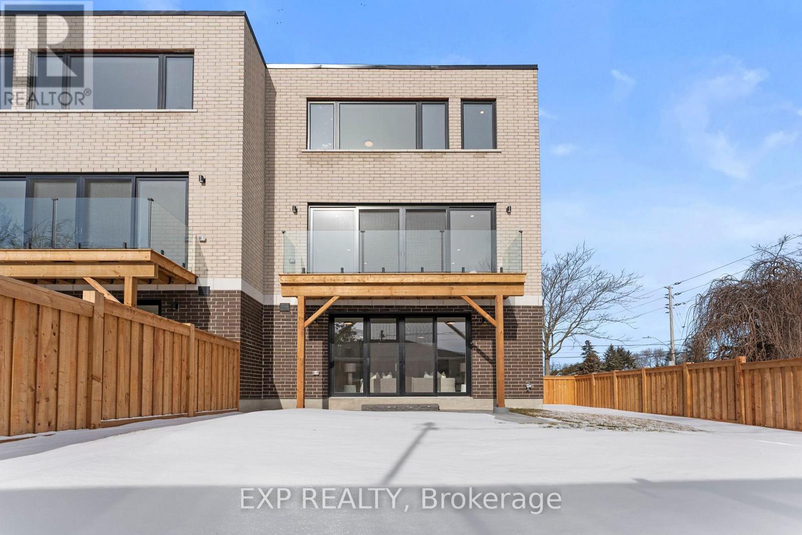 124 Dunbar Road, Mississauga, Ontario  L5B 1G7 - Photo 45 - W12827234