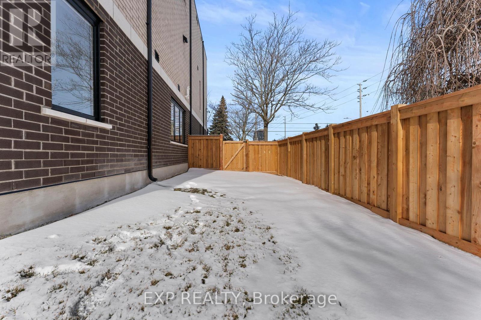 124 Dunbar Road, Mississauga, Ontario  L5B 1G7 - Photo 48 - W12827234