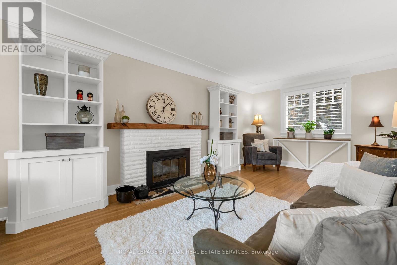 605 Emerald Street, Burlington, Ontario  L7R 2P3 - Photo 13 - W12827248