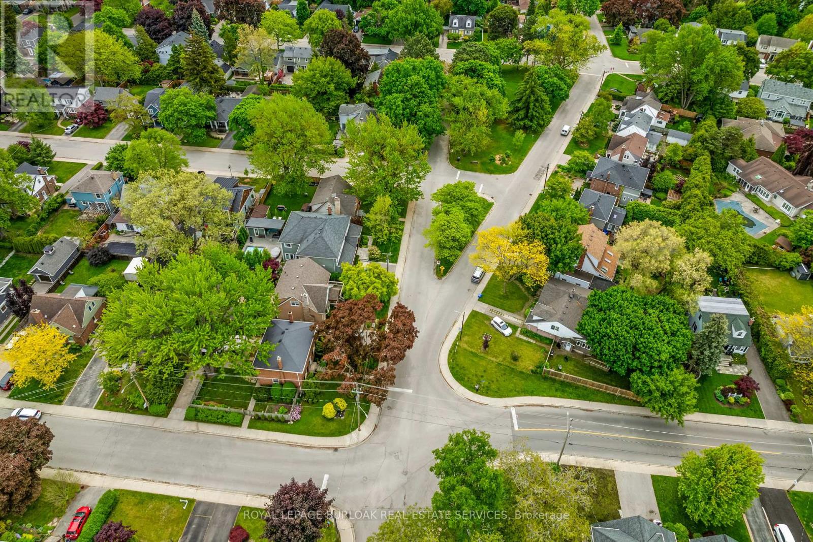 605 Emerald Street, Burlington, Ontario  L7R 2P3 - Photo 40 - W12827248