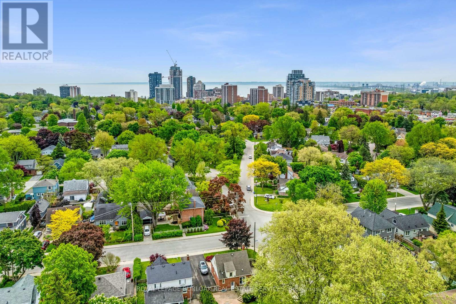 605 Emerald Street, Burlington, Ontario  L7R 2P3 - Photo 42 - W12827248