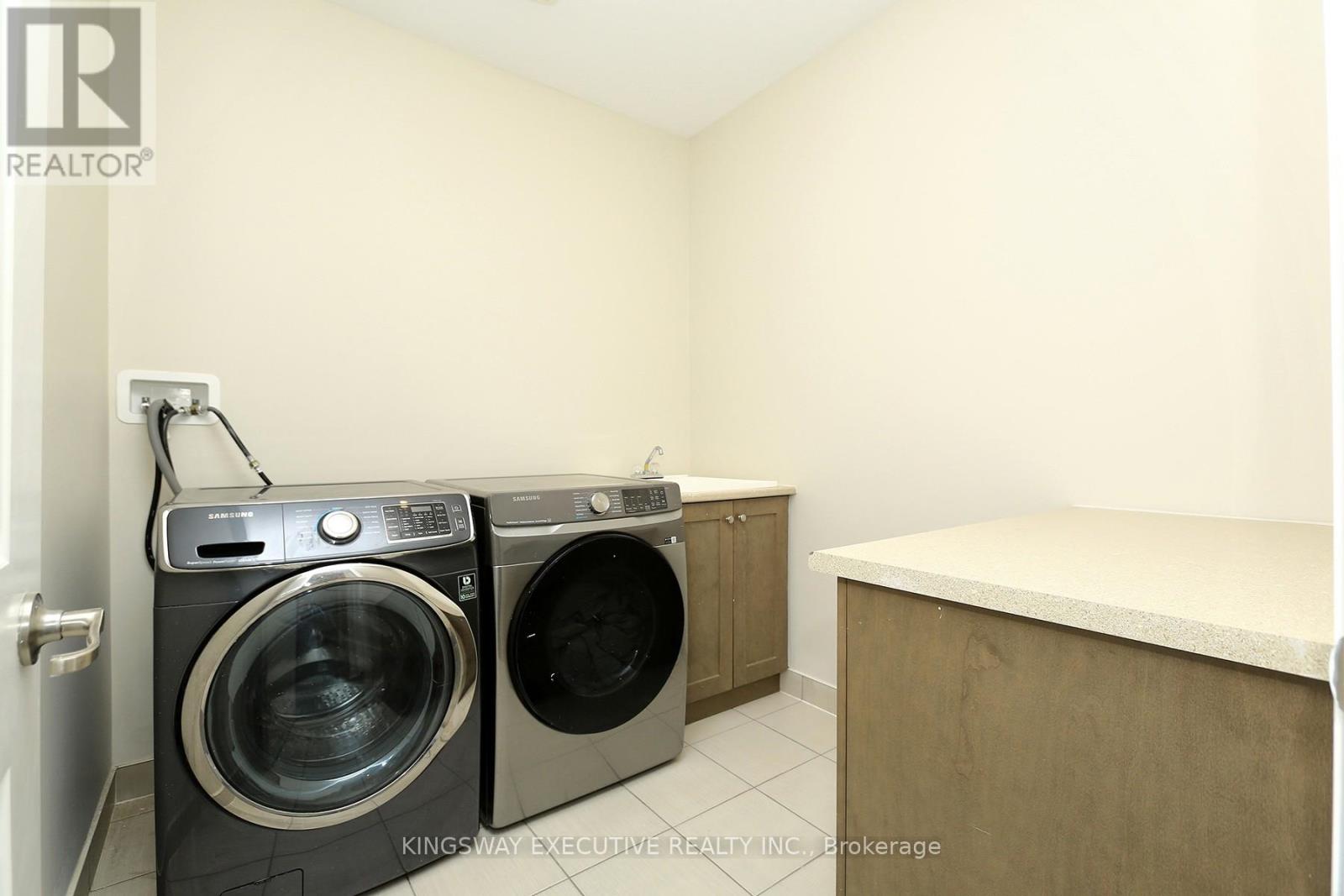 224 Cherryhurst Road, Oakville, Ontario  L6H 0W1 - Photo 34 - W12827258