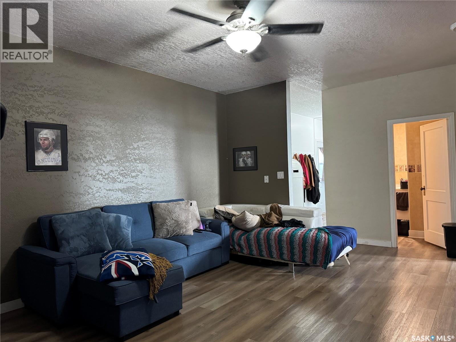 222 Bosworth Street, Wynyard, Saskatchewan  S0A 4T0 - Photo 3 - SK029301