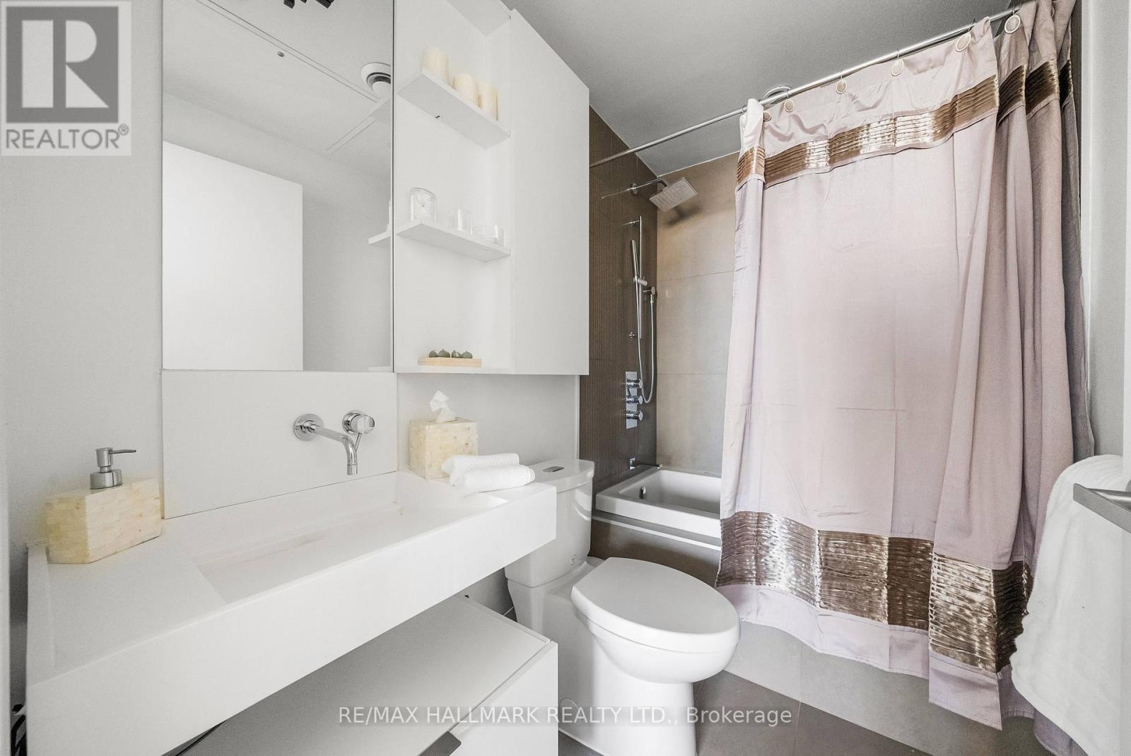 4704 - 5 St Joseph Street, Toronto (Bay Street Corridor), Ontario  M4Y 0B6 - Photo 23 - C12826914