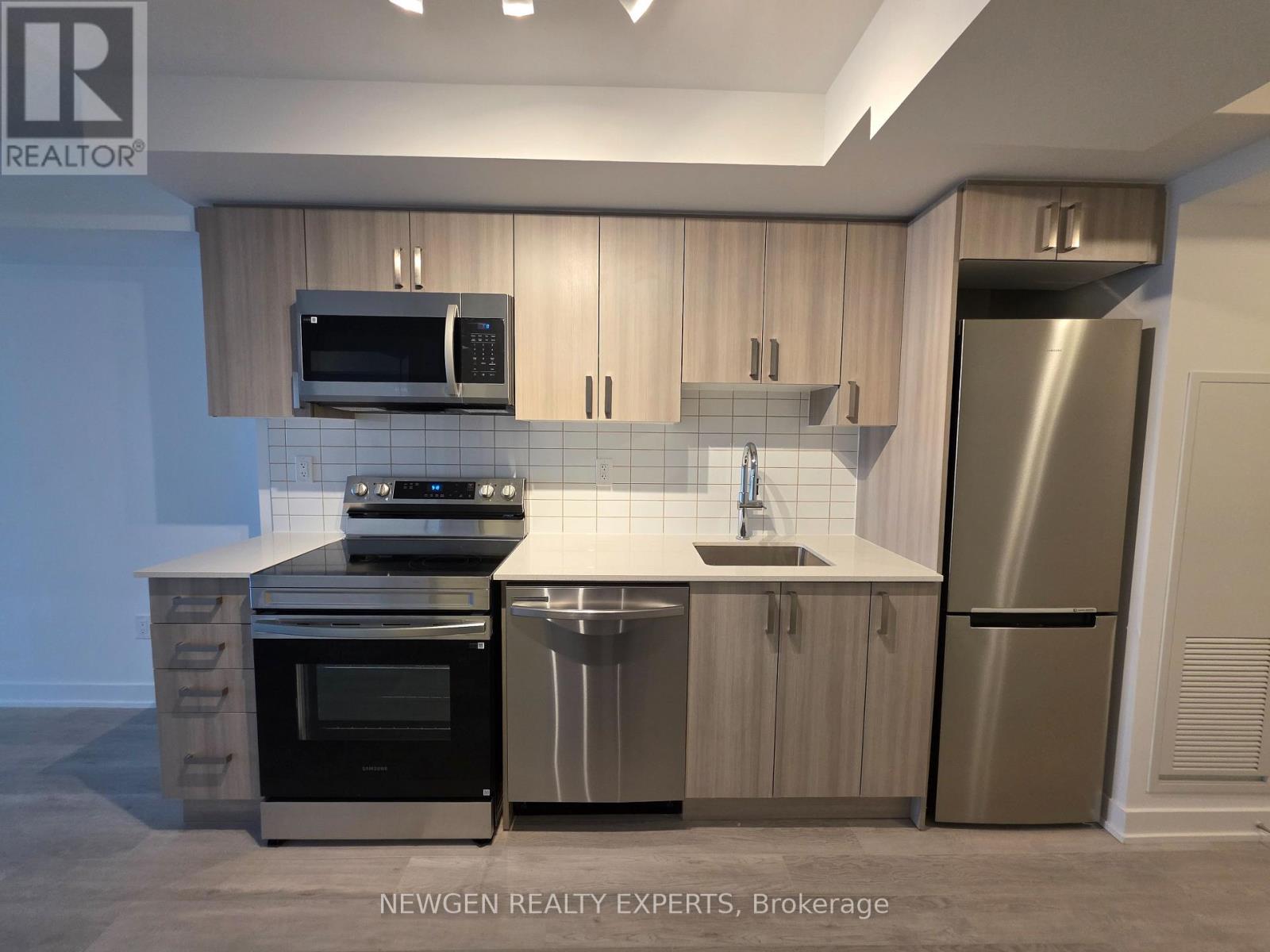 2009 - 1010 Sandy Beach Road, Pickering, Ontario  L1W 3V9 - Photo 4 - E12826998