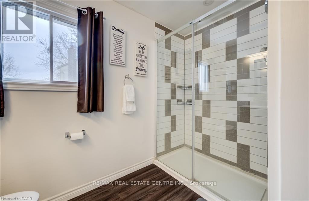 35 Glendan Court, Cambridge, Ontario  N1R 7N4 - Photo 22 - X12827180