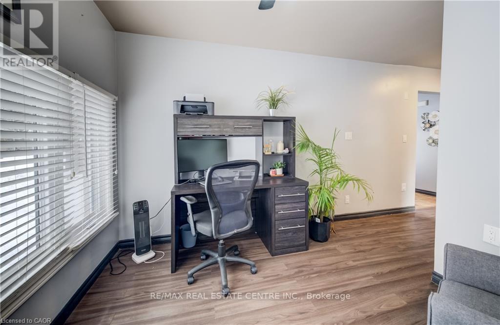 35 Glendan Court, Cambridge, Ontario  N1R 7N4 - Photo 37 - X12827180