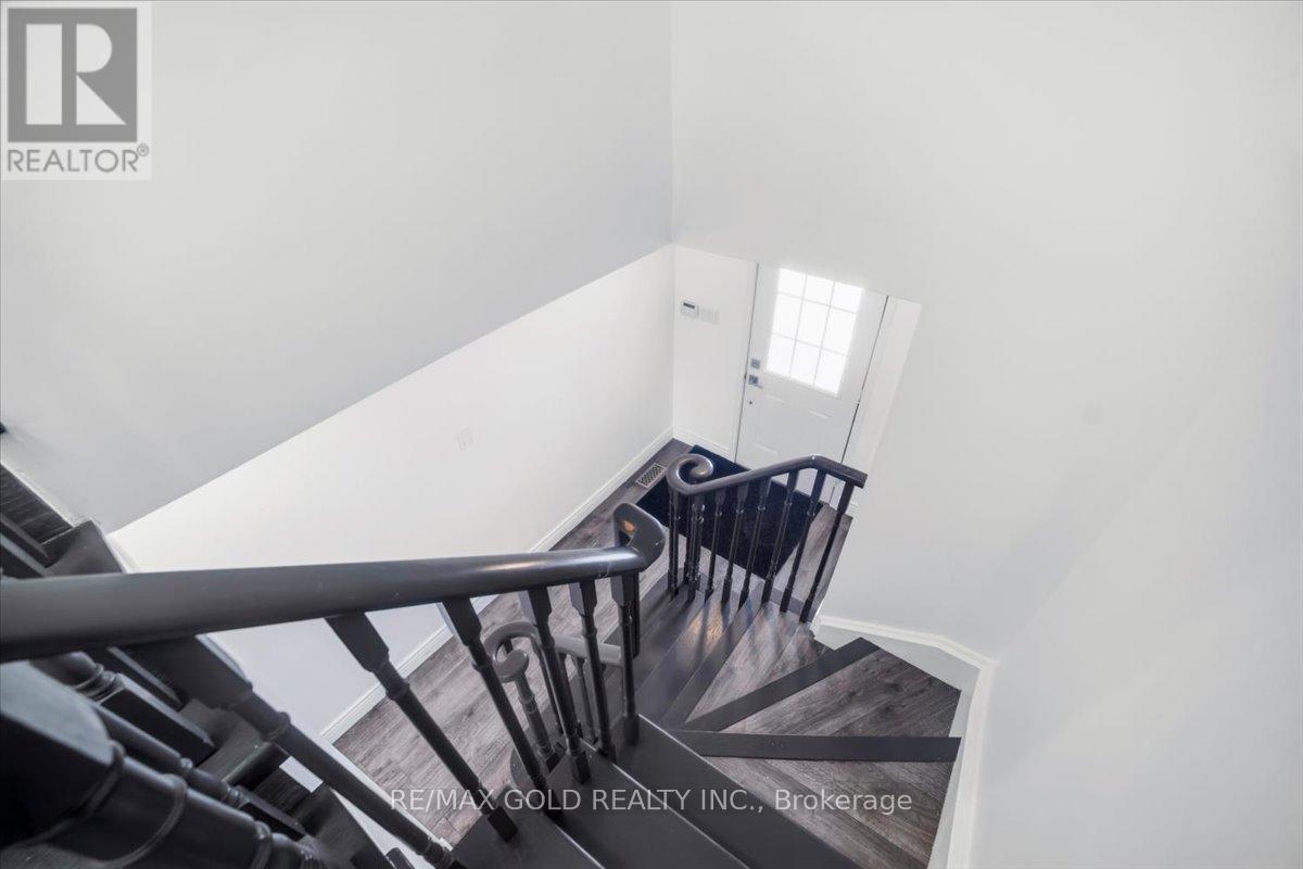 51 Bradley Avenue, Hamilton, Ontario  L0R 1C0 - Photo 12 - X12827260