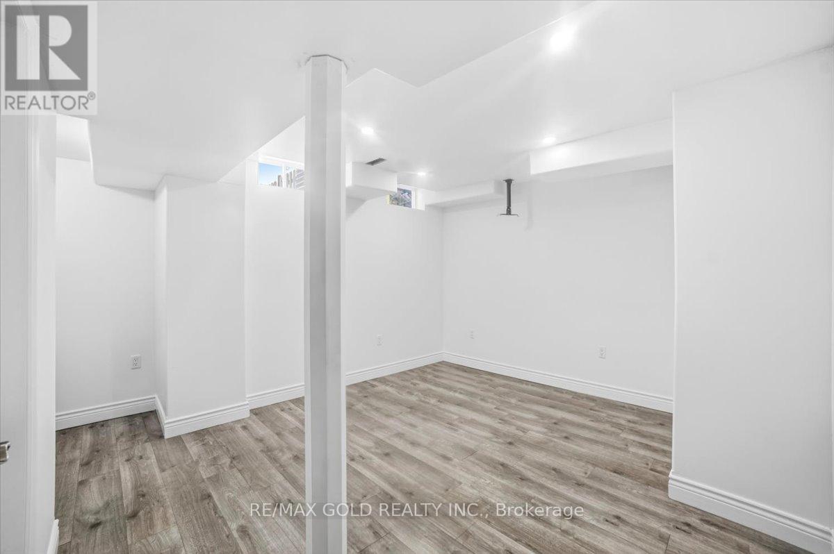 51 Bradley Avenue, Hamilton, Ontario  L0R 1C0 - Photo 26 - X12827260