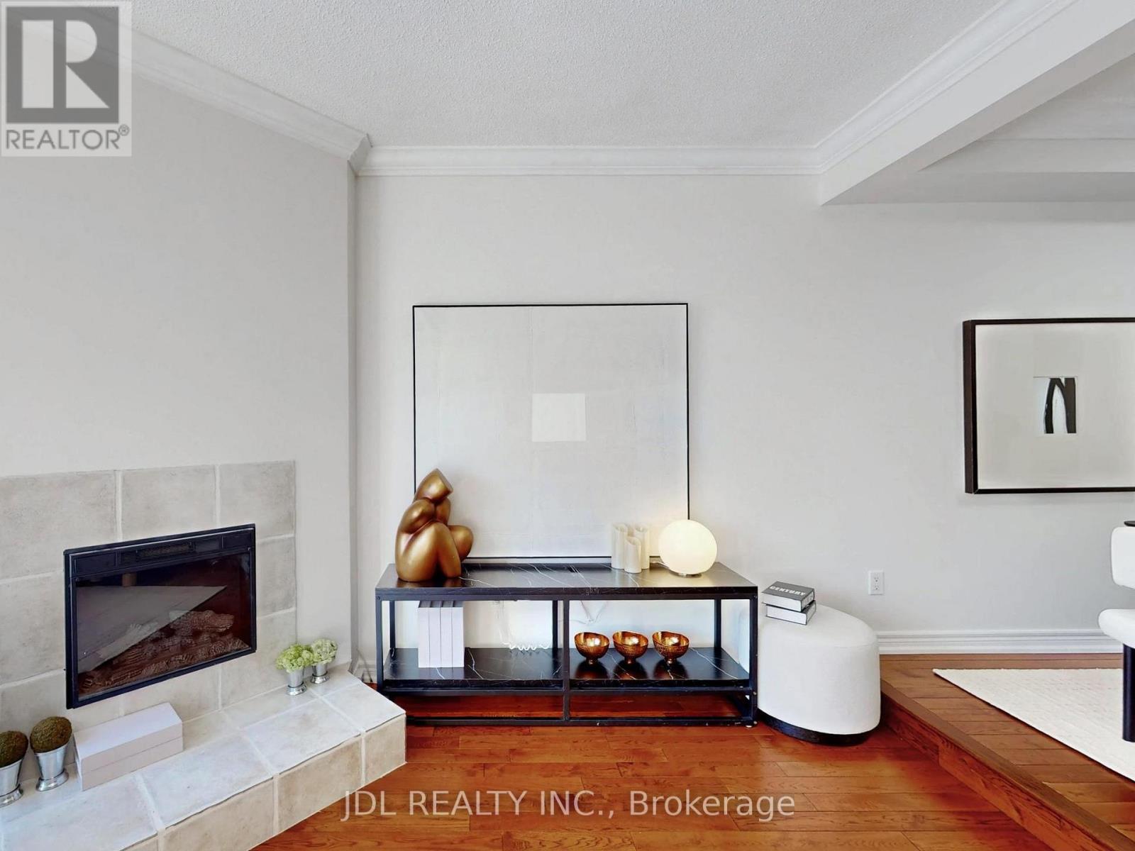 112 - 2205 South Millway, Mississauga, Ontario  L5L 3T2 - Photo 6 - W12820350