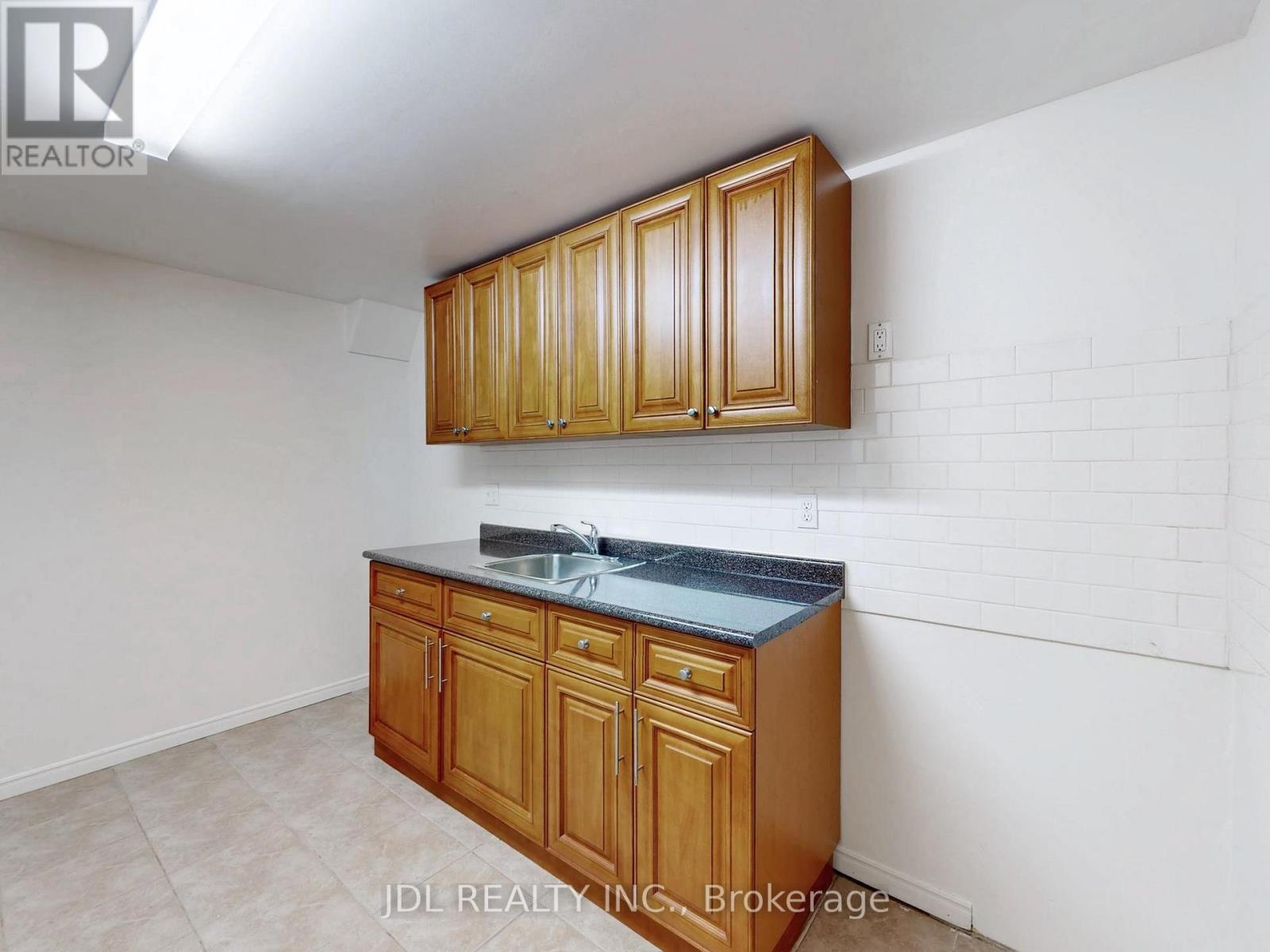 112 - 2205 South Millway, Mississauga, Ontario  L5L 3T2 - Photo 40 - W12820350