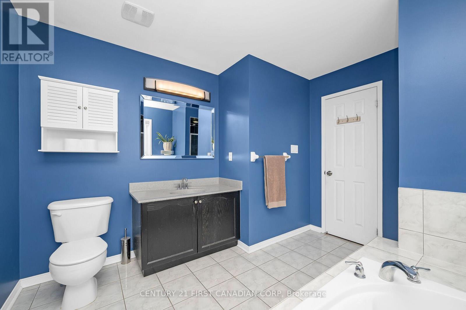 125 Voyager Pass, Hamilton, Ontario  L0R 1C0 - Photo 19 - X12737848