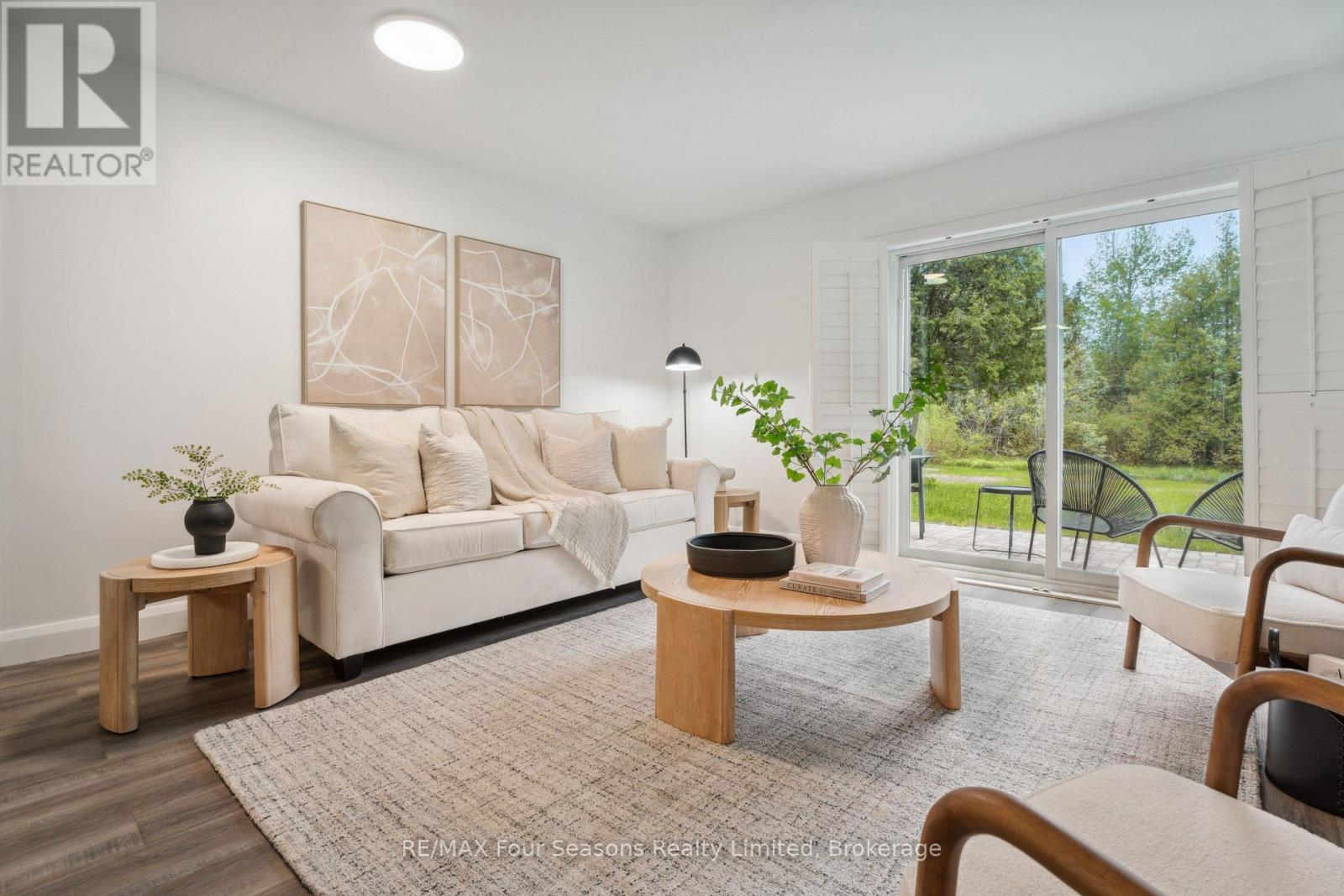 7 - 44 Trott Boulevard, Collingwood, Ontario L9Y 5B7 - Photo 6 - S12827494