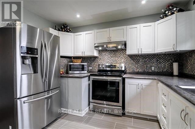 Main Floor - 94 Emperor Street, Ajax, Ontario  L1S 1N2 - Photo 5 - E12827372