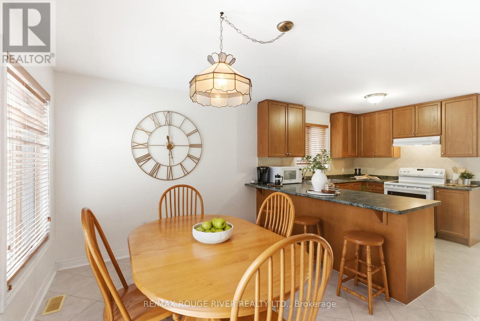 106 Tormina Boulevard, Whitby, Ontario  L1R 3B5 - Photo 14 - E12827428