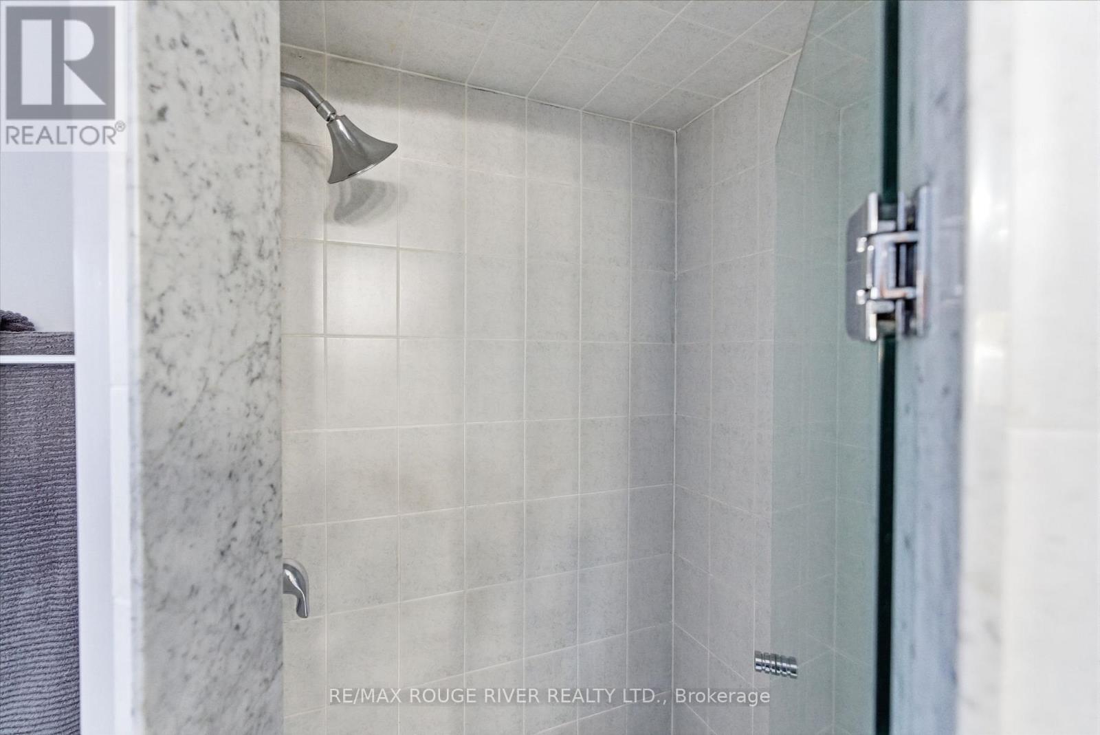 106 Tormina Boulevard, Whitby, Ontario  L1R 3B5 - Photo 27 - E12827428