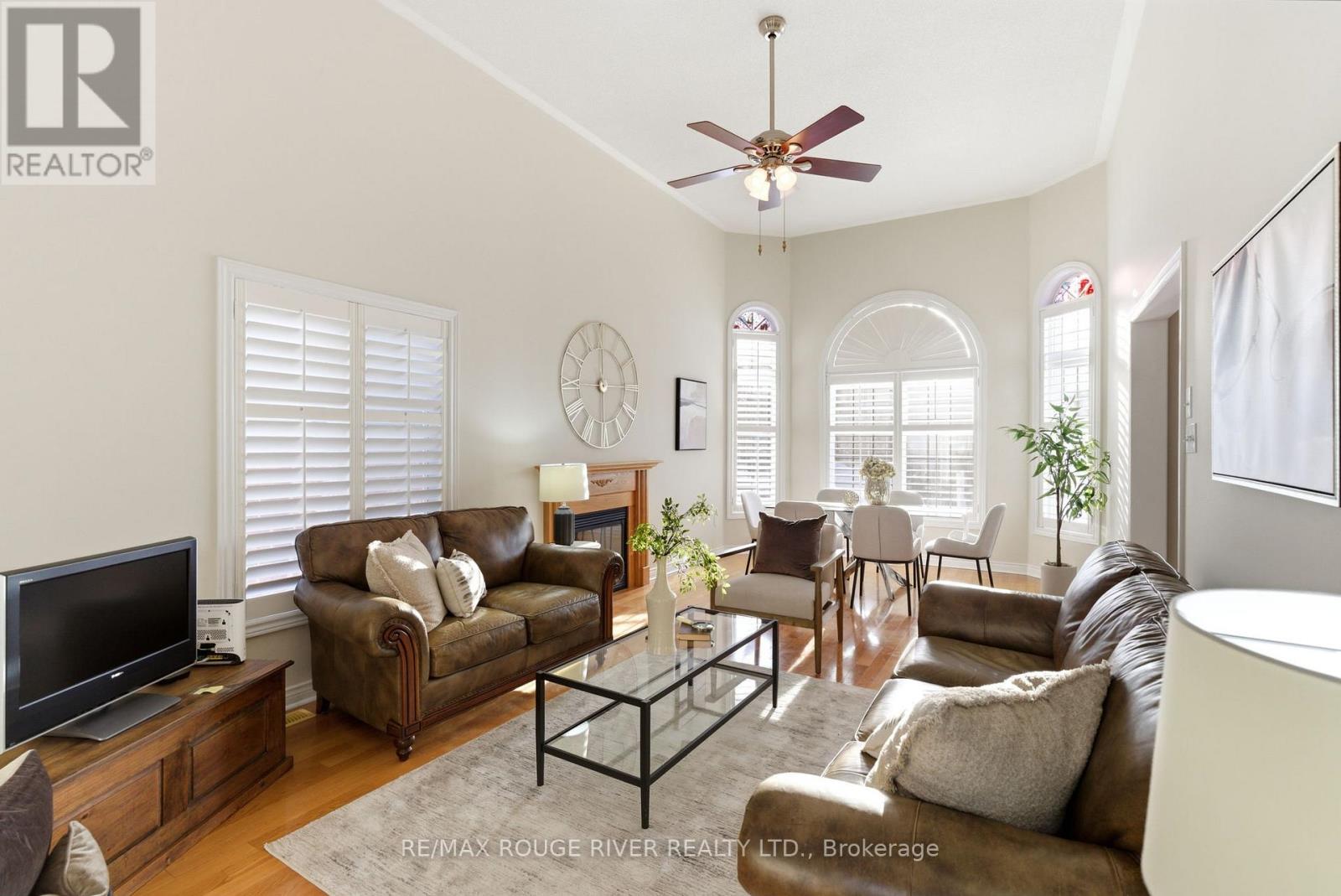 106 Tormina Boulevard, Whitby, Ontario  L1R 3B5 - Photo 6 - E12827428