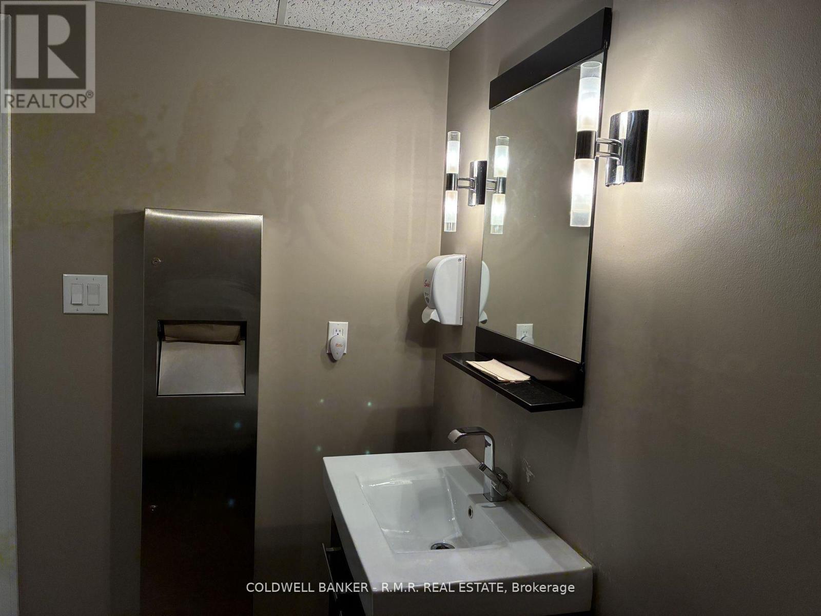 B1 - 179 King Street E, Oshawa (Central), Ontario  L1H 1C2 - Photo 8 - E12827488