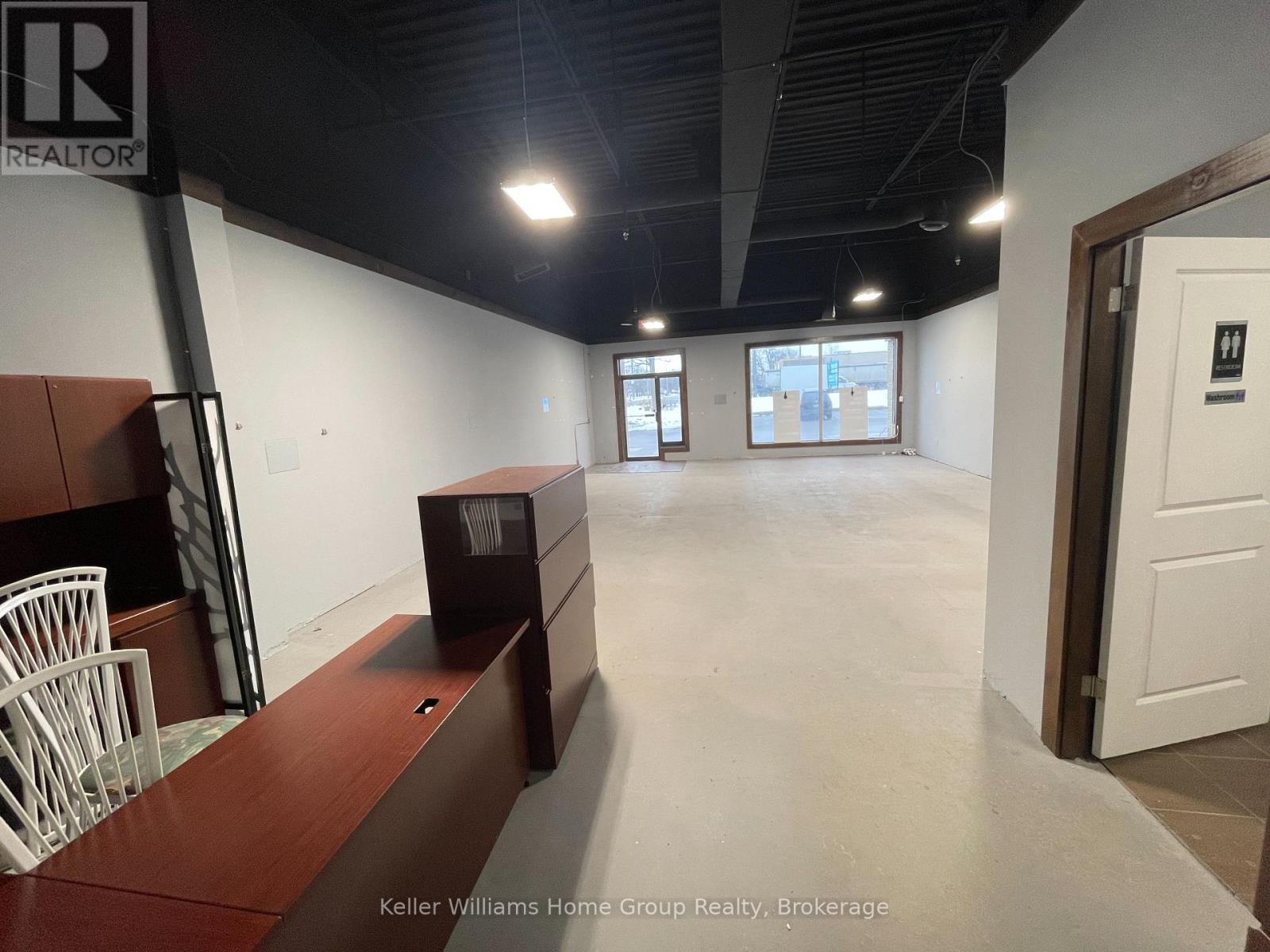 3 - 340 Woodlawn Road W, Guelph, Ontario  N1H 7K6 - Photo 3 - X12827316