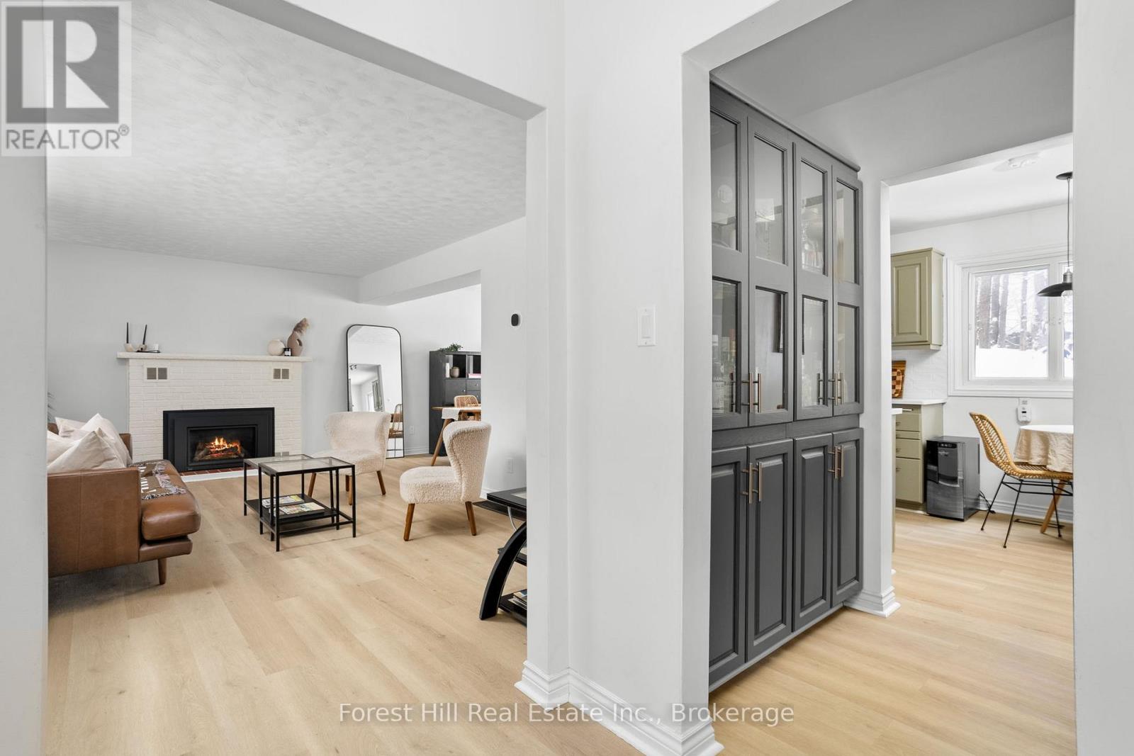 1 Maplecrest Court, Huntsville, Ontario P1H 1G2 - Photo 5 - X12827366