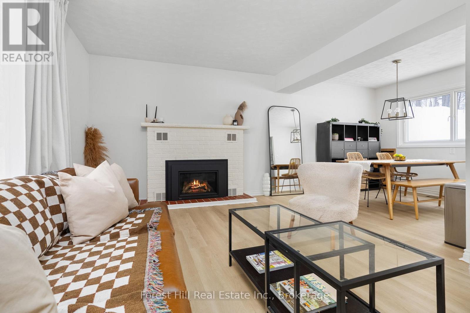 1 Maplecrest Court, Huntsville, Ontario P1H 1G2 - Photo 8 - X12827366