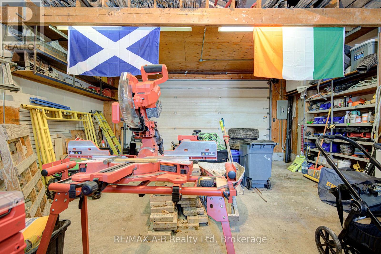 19 Linton Place, Kitchener, Ontario N2B 2K1 - Photo 39 - X12827436