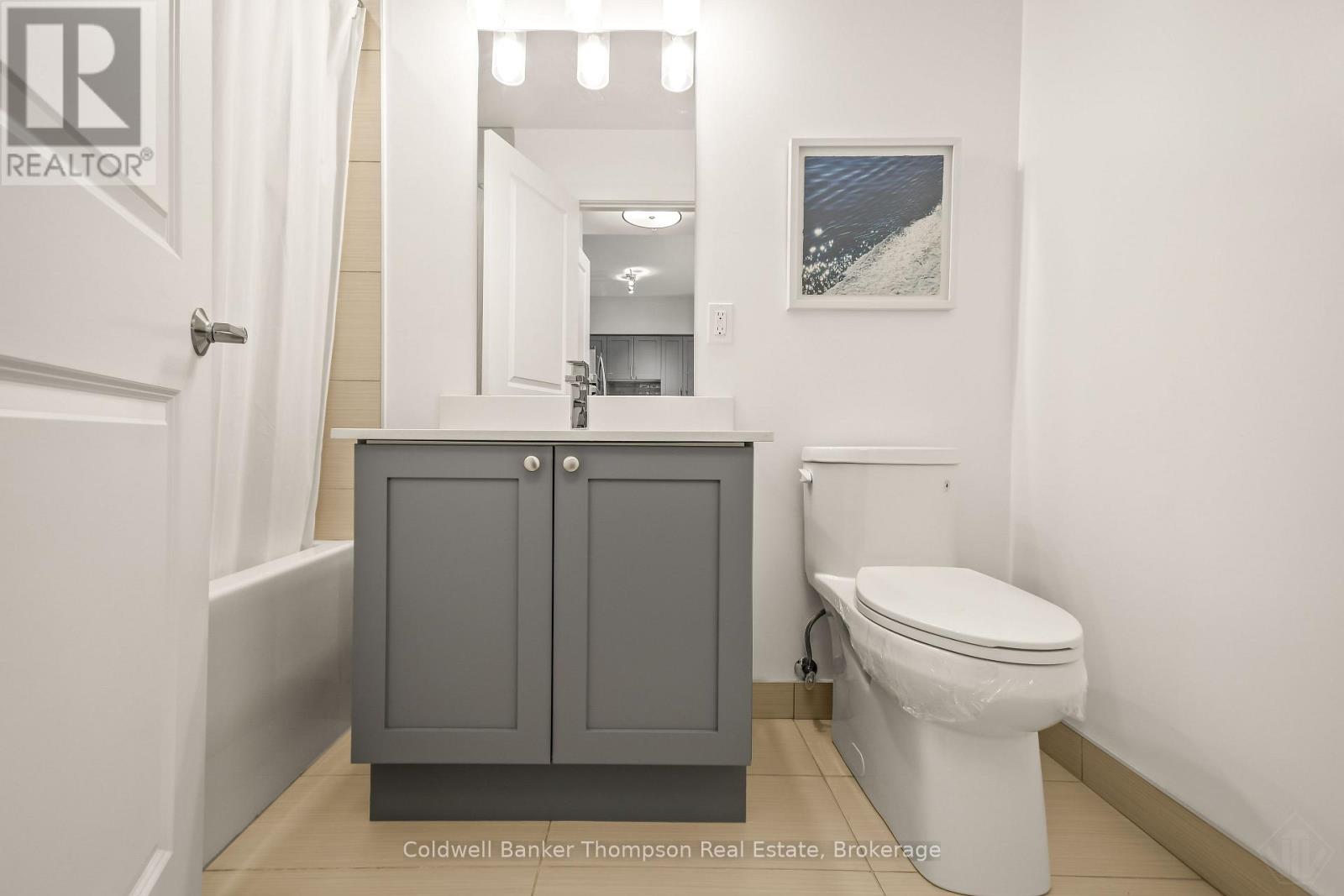 403 - 25 Pen Lake Point Road, Huntsville, Ontario  P1H 1A9 - Photo 8 - X12827470