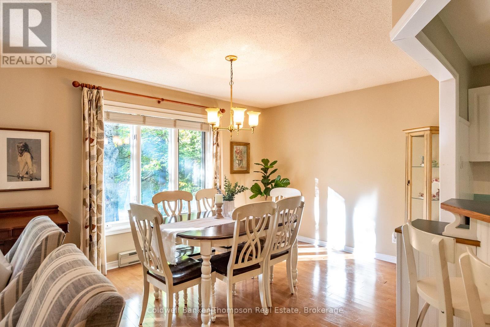 22 Jenner Court, Huntsville, Ontario P0B 1L0 - Photo 8 - X12827502