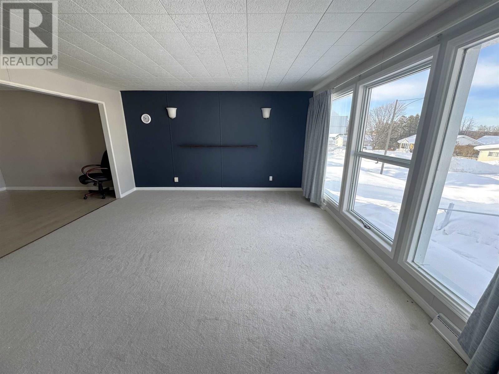 25 Gillanders Rd, Elliot Lake, Ontario  P5A 1W4 - Photo 5 - SM260374