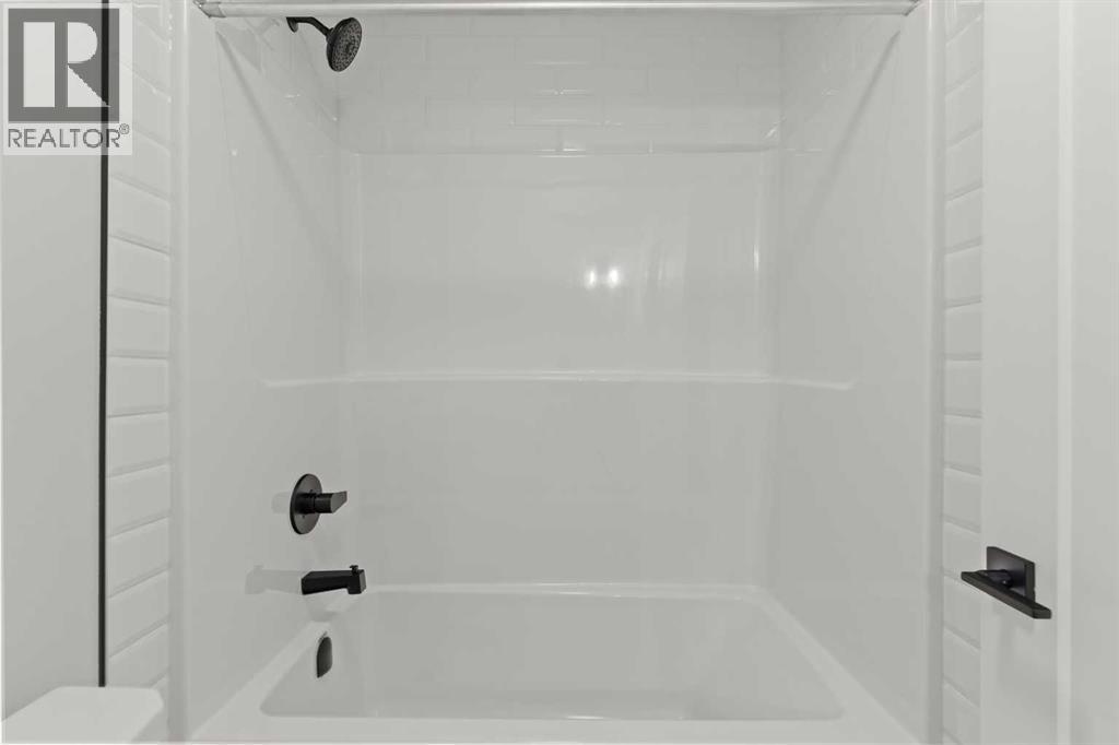 463 Kinniburgh Loop, Chestermere, Alberta  T1X 3C2 - Photo 35 - A2278732