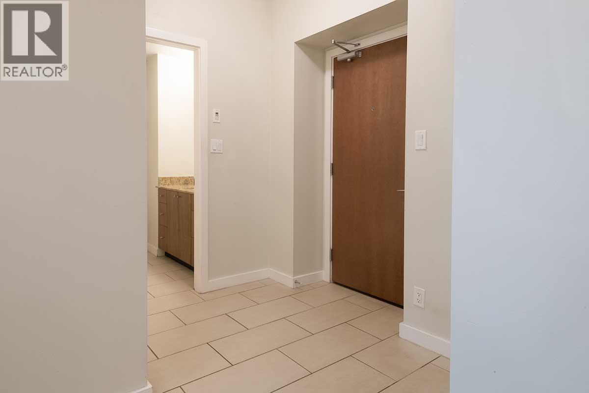 407 280 Ross Drive, New Westminster, British Columbia  V3L 0C2 - Photo 9 - R3094123