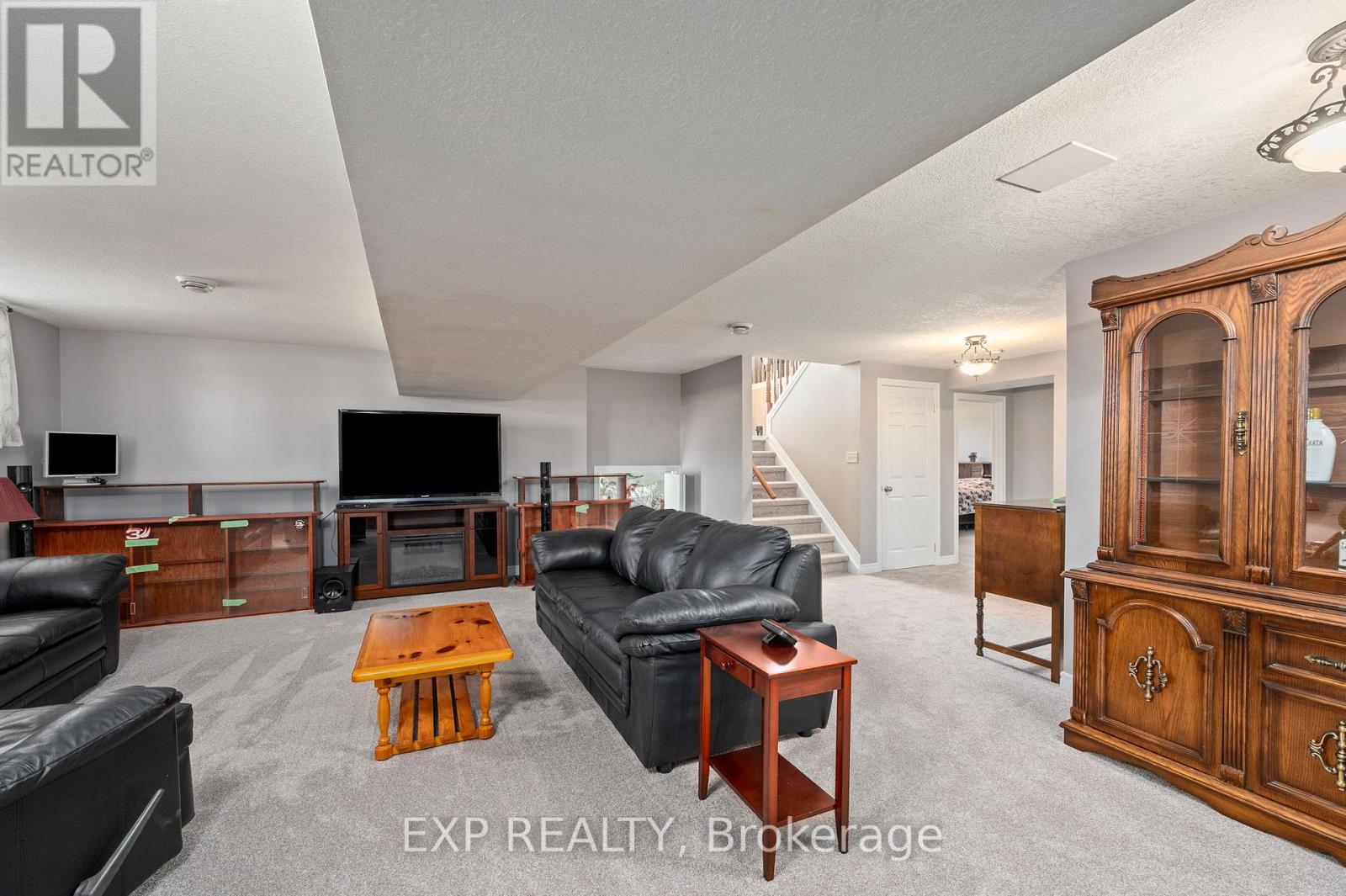 20437 Melbourne Road, Southwest Middlesex, Ontario  N0L 1T0 - Photo 17 - X12827384