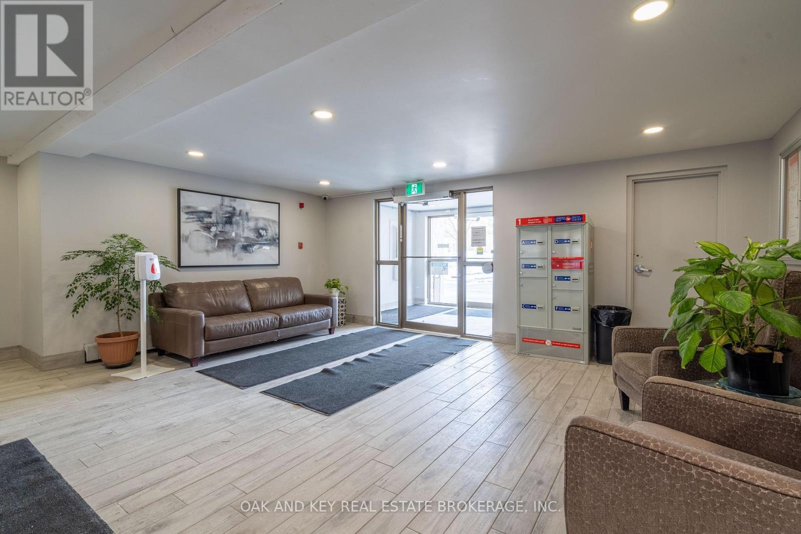 1007 - 931 Wonderland Rd Road S, London South, Ontario  N6K 2X6 - Photo 11 - X12827434