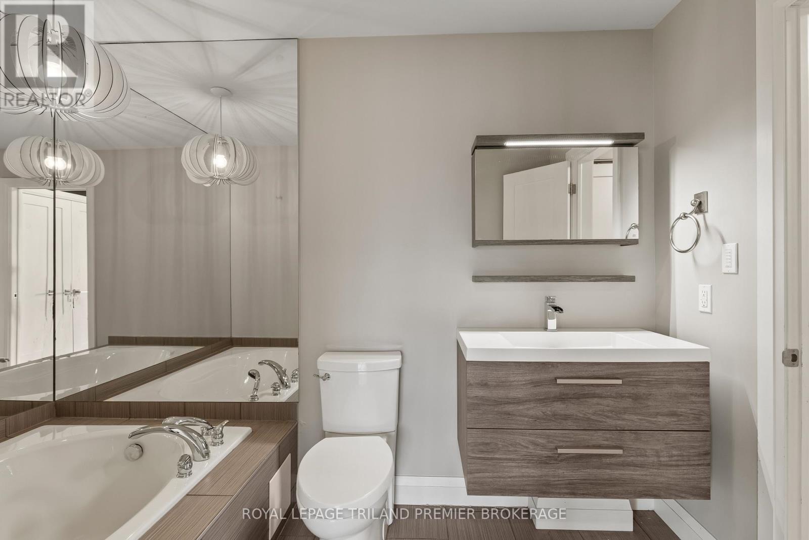 9 - 152 Albert Street, London East, Ontario  N6A 1M1 - Photo 33 - X12827472