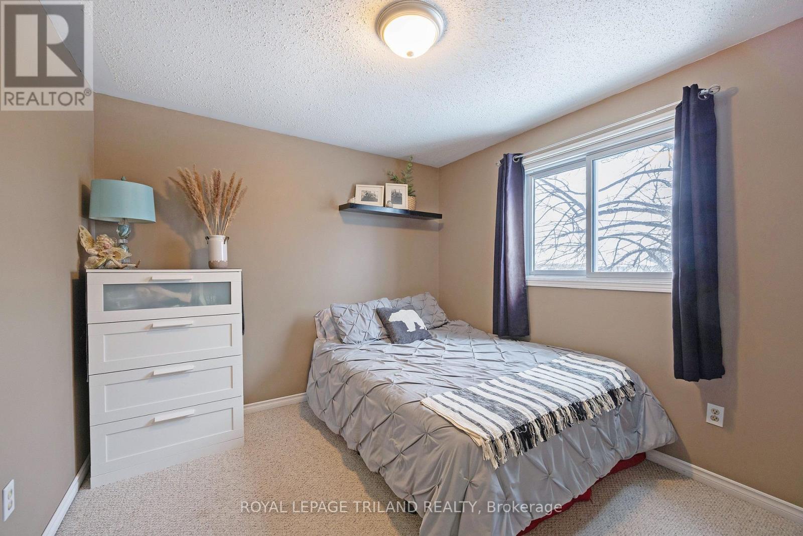 252 Josselyn Drive, London South, Ontario  N6E 3S5 - Photo 17 - X12827492