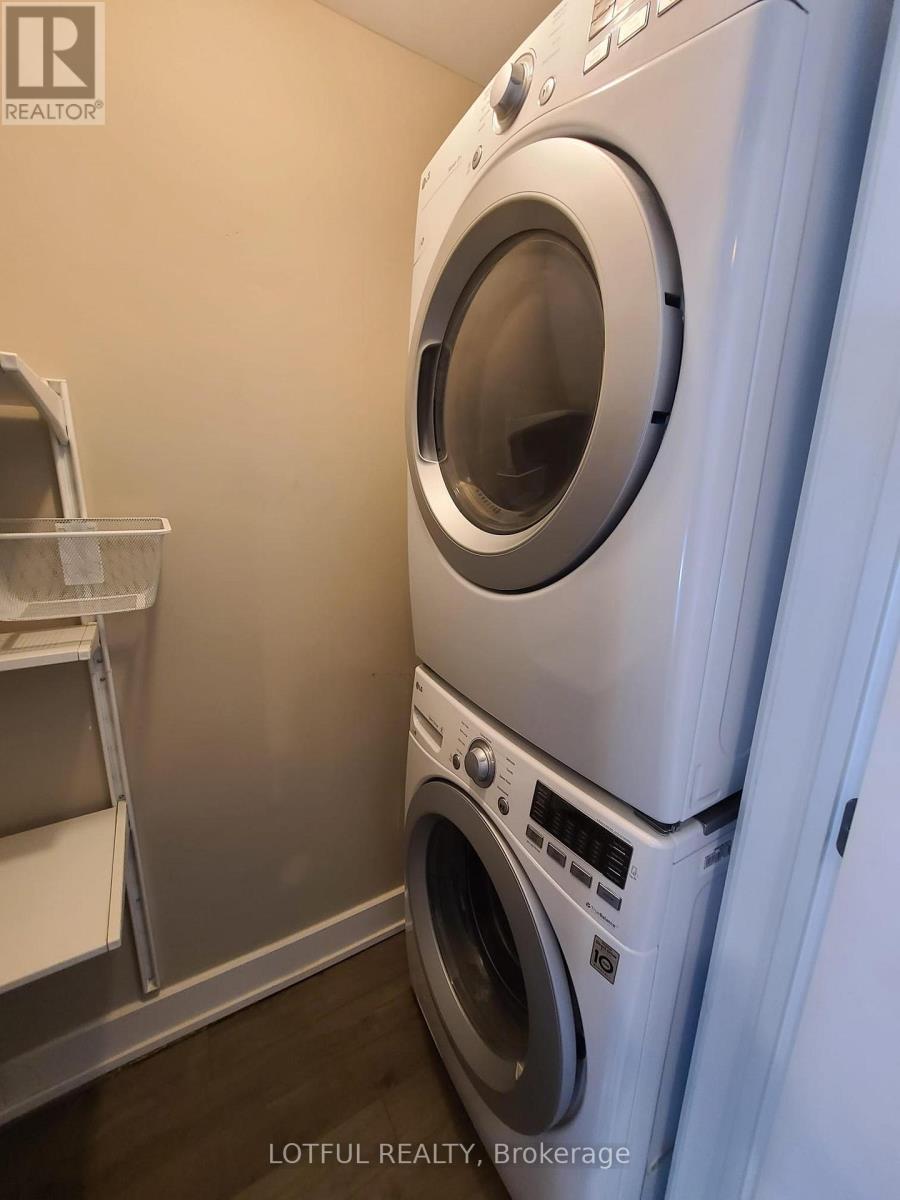 B - 206 Manchester Avenue, Ottawa, Ontario K1Y 1Y9 - Photo 9 - X12827440