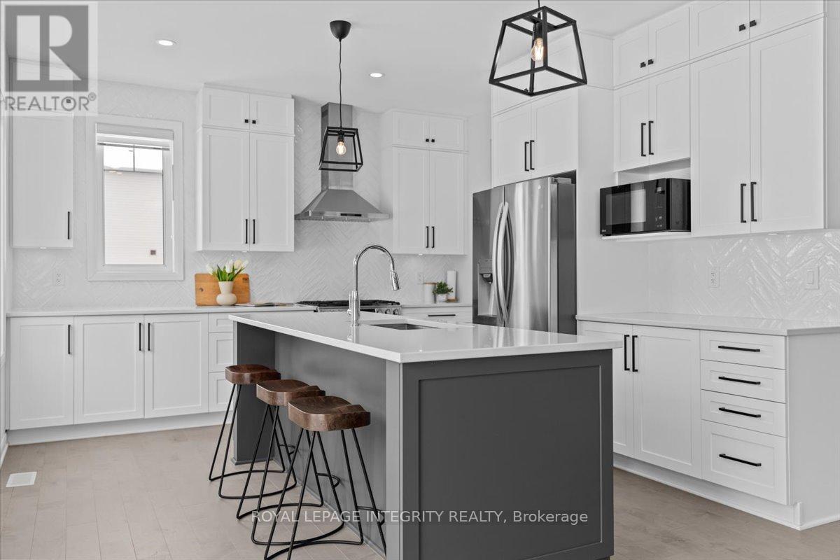 101 D'arleux Place, Ottawa, Ontario  K4M 0M7 - Photo 13 - X12827498