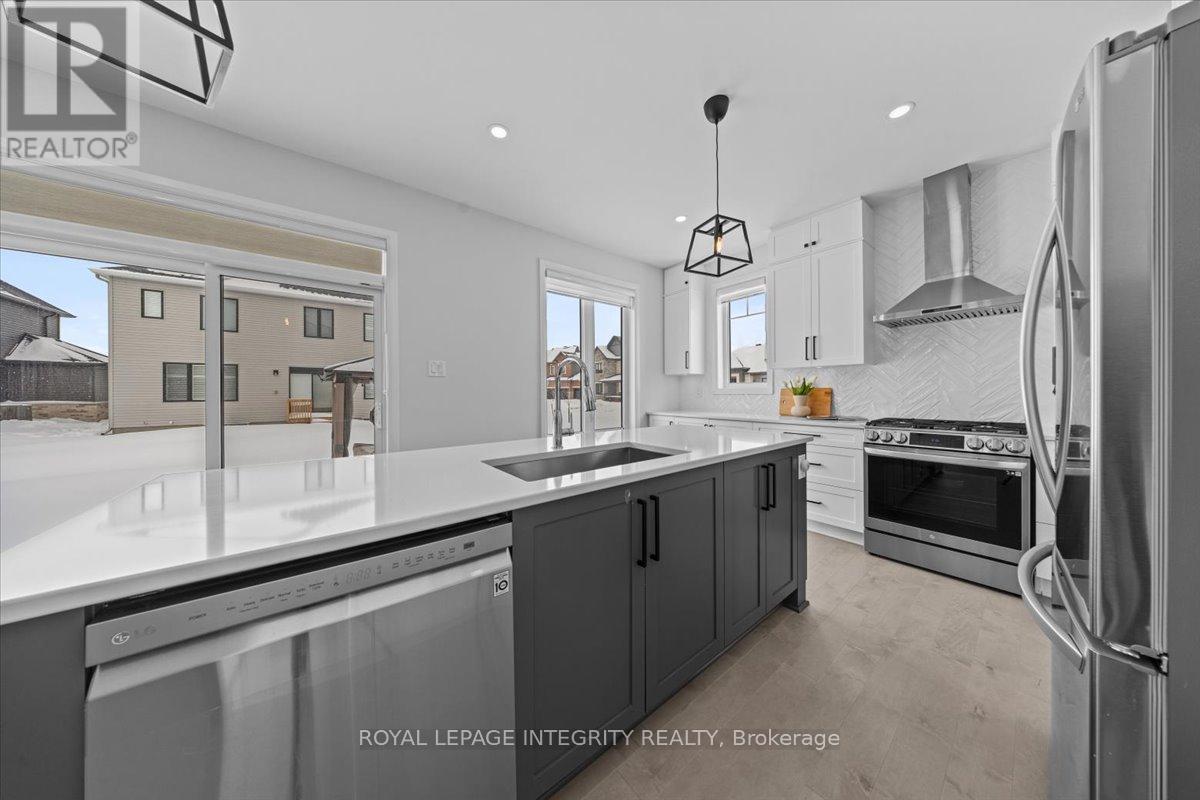 101 D'arleux Place, Ottawa, Ontario  K4M 0M7 - Photo 14 - X12827498