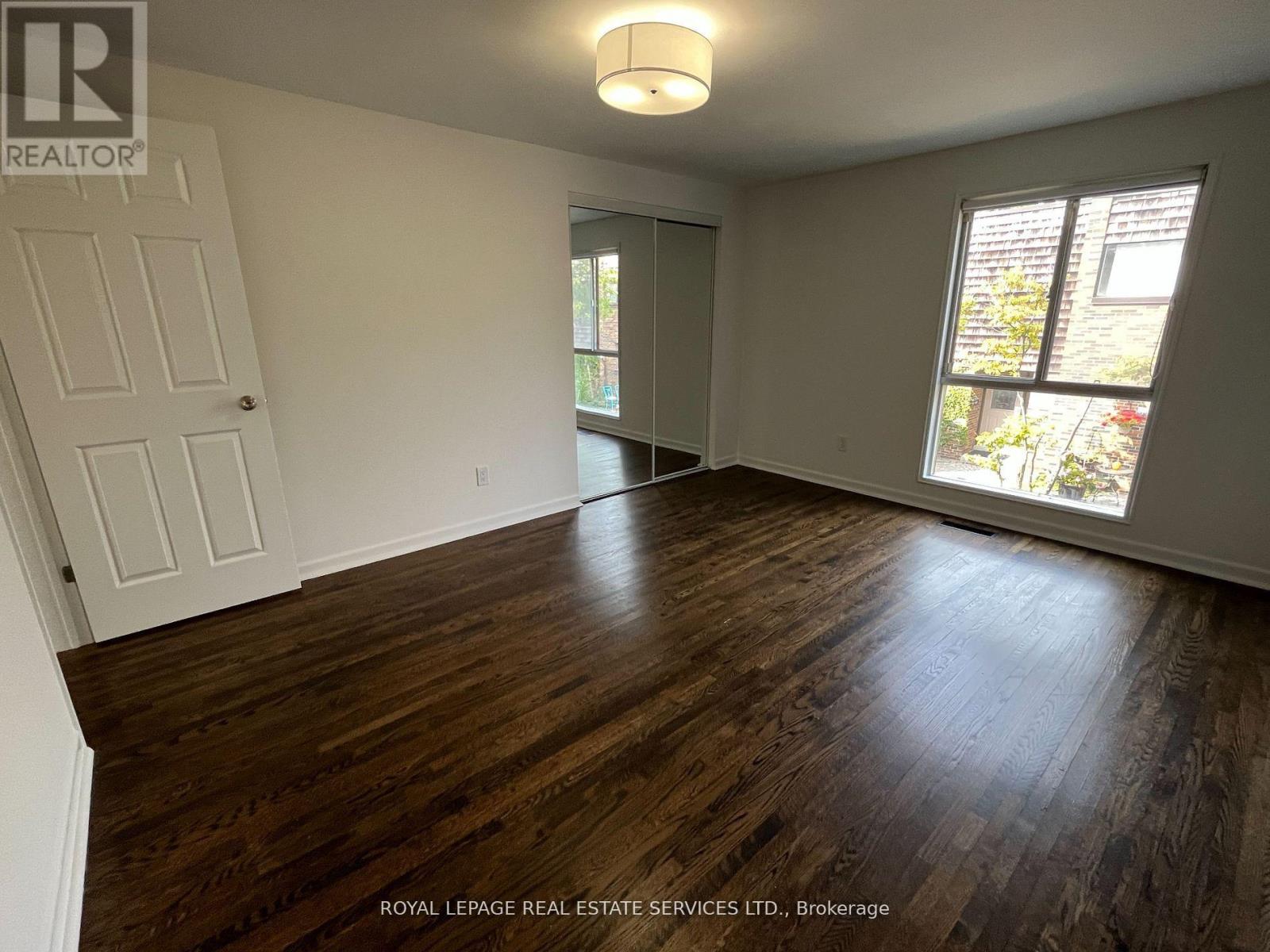 10 Yetta Shepway, Toronto (Don Valley Village), Ontario  M2Z 1X9 - Photo 8 - C12813788