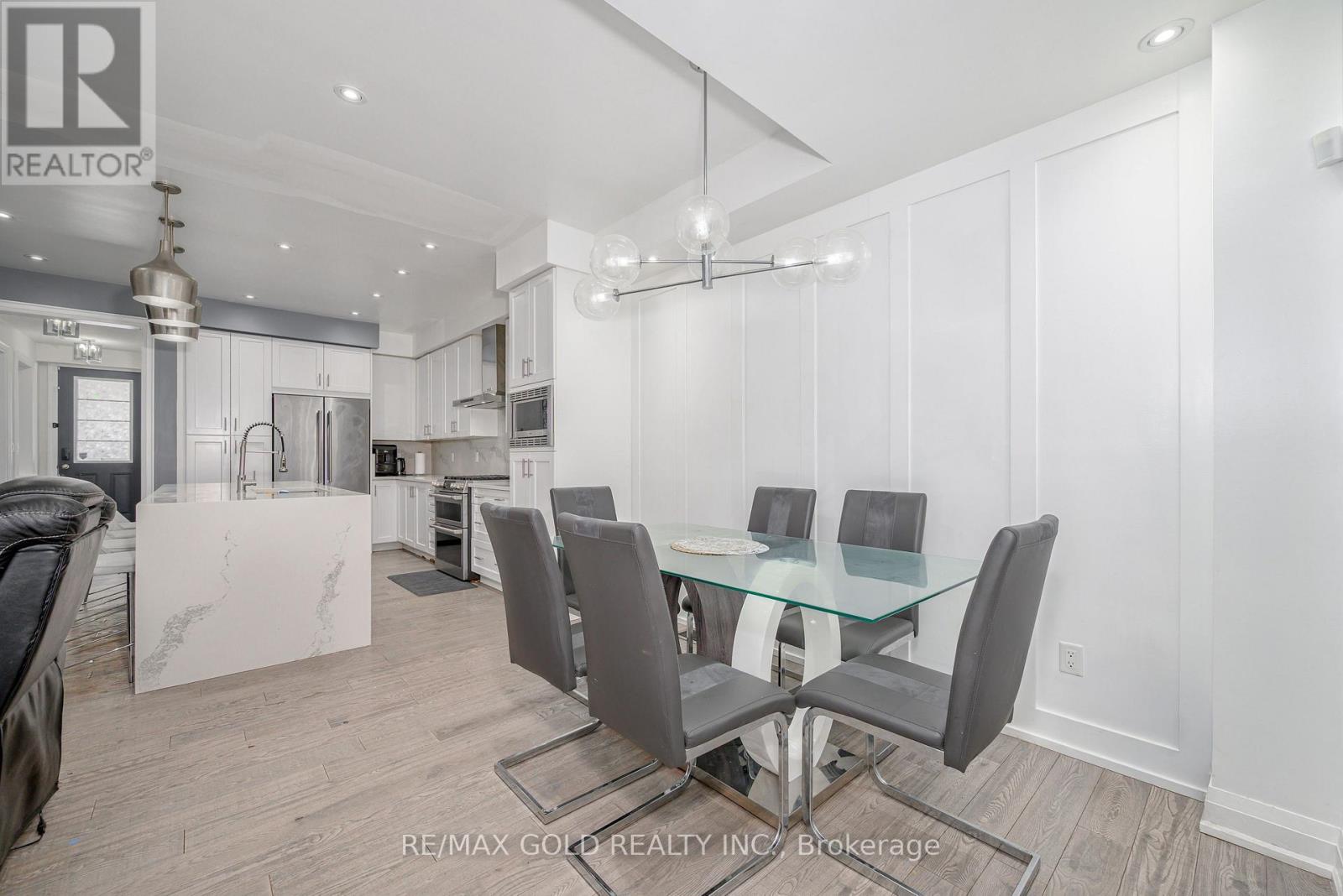 9 Clutterbuck Lane, Ajax, Ontario  L1T 0N6 - Photo 15 - E12821150