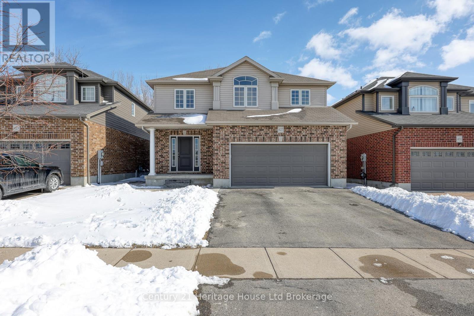 427 Champlain Avenue, Woodstock, Ontario  N4V 0B3 - Photo 1 - X12827446