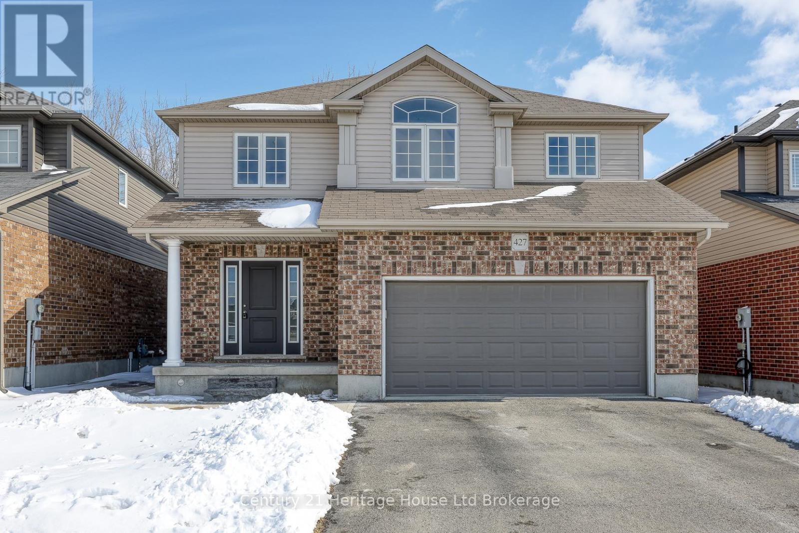 427 Champlain Avenue, Woodstock, Ontario  N4V 0B3 - Photo 3 - X12827446