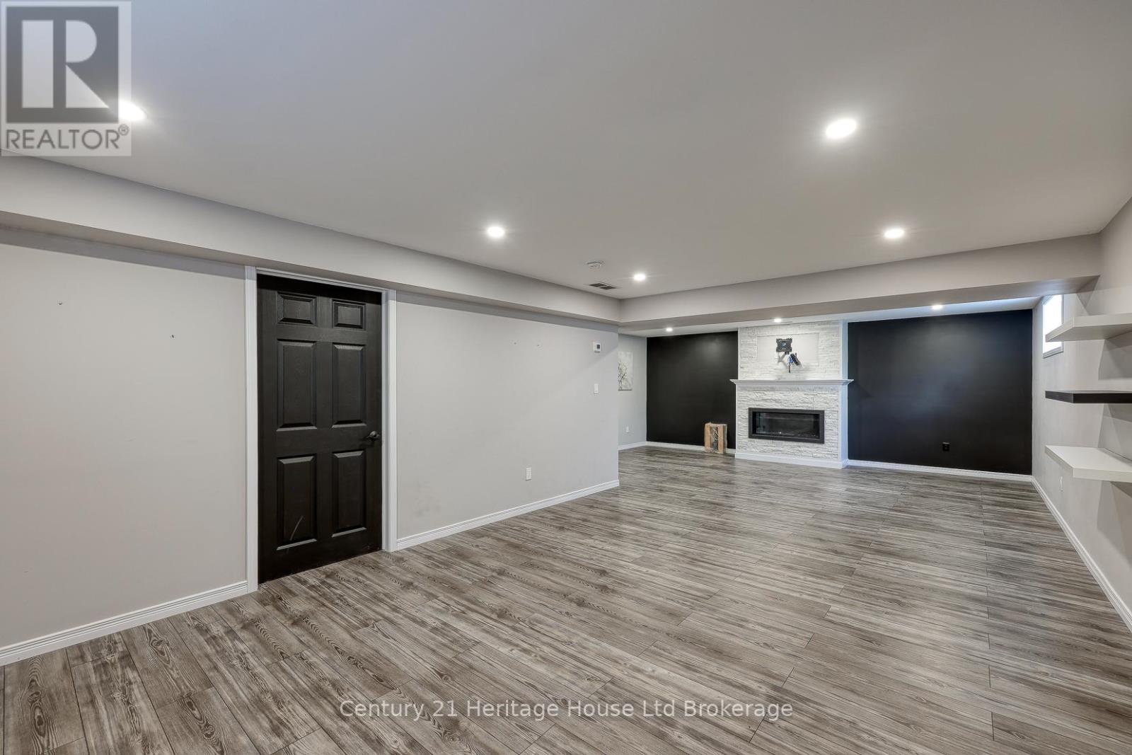 427 Champlain Avenue, Woodstock, Ontario  N4V 0B3 - Photo 36 - X12827446