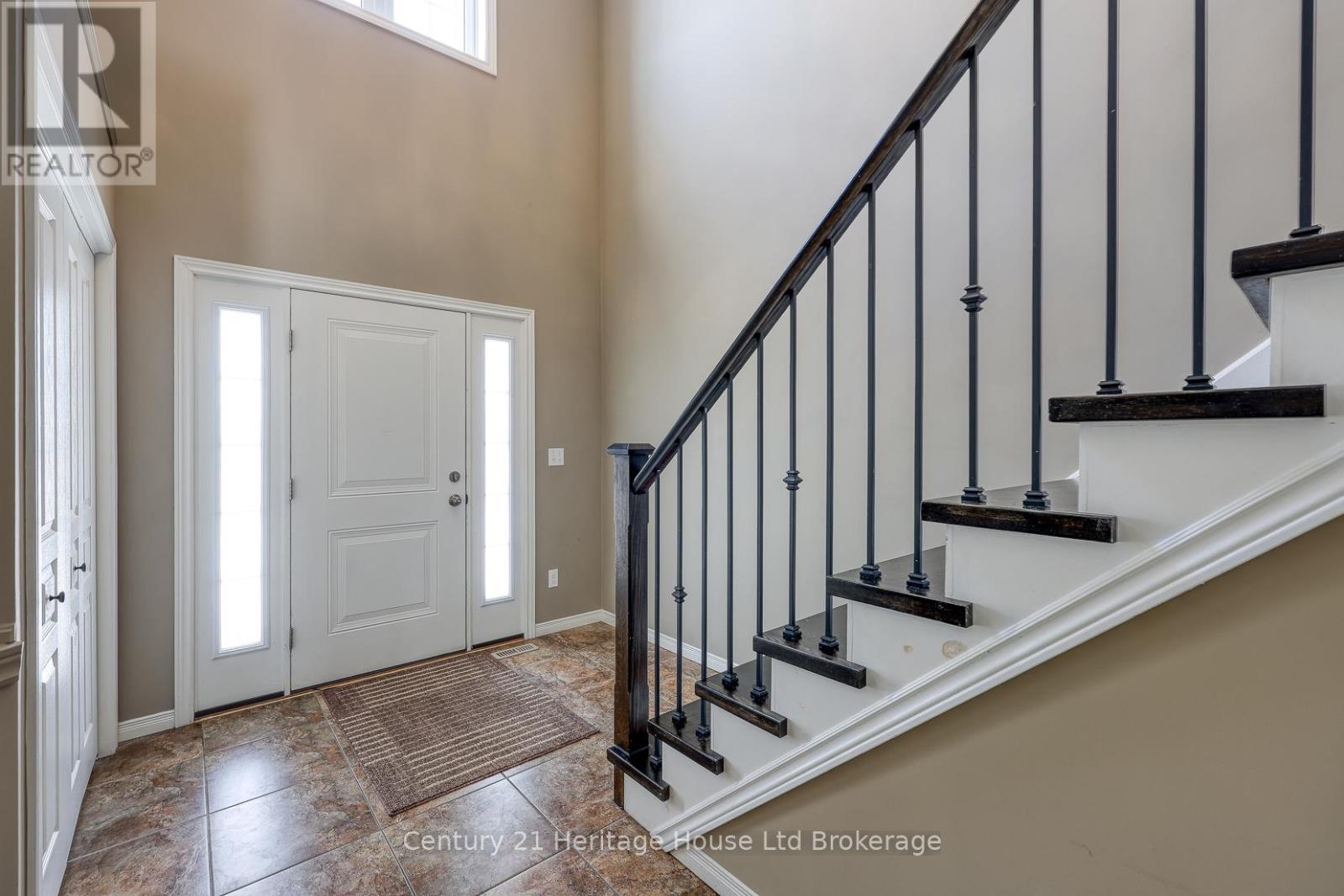 427 Champlain Avenue, Woodstock, Ontario  N4V 0B3 - Photo 5 - X12827446